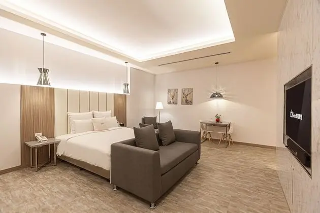 Deluxe Tek Büyük Yataklı Oda