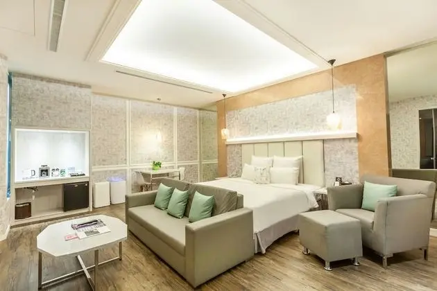 Deluxe Tek Büyük Yataklı Oda
