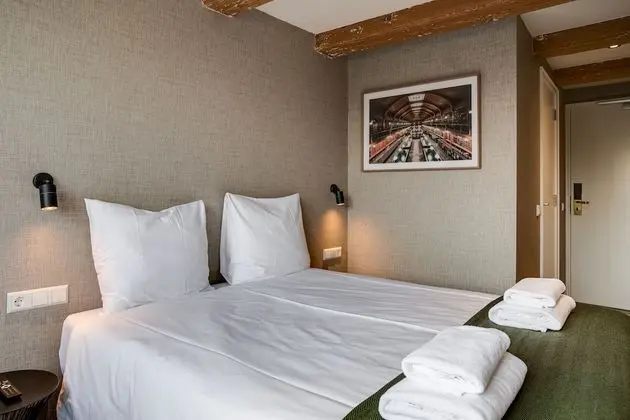 Comfort Tek Büyük Yataklı Oda