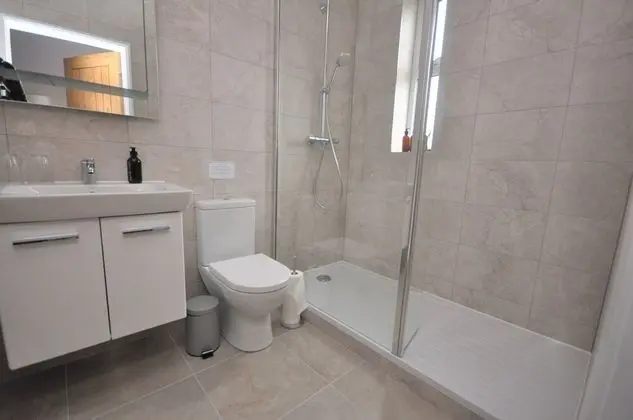 Luxury Tek Büyük Yataklı Oda, Banyolu/Duşlu