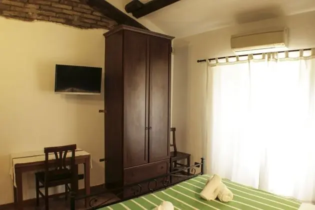 Comfort Tek Büyük Yataklı Oda