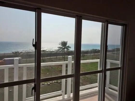 Dört Kişilik Oda, Deniz Manzaralı