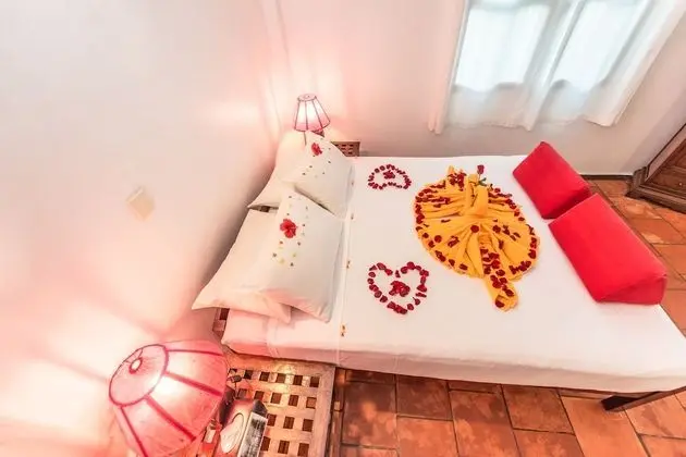 Deluxe Tek Büyük Yataklı Oda (free airport pick & 60' body massage)