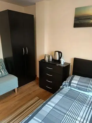 Tek Kişilik Oda (Shared Shower and Toilet)