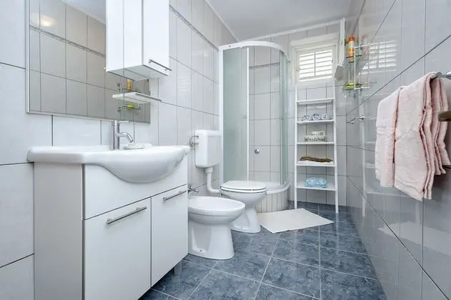 Apart Daire (Sjajna - garden - A1(8))