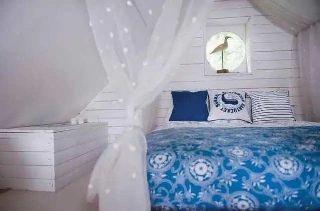 Kulübe, Sauna, Göl Kenarı