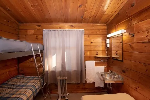 Basic Dört Kişilik Oda, Ortak Banyo