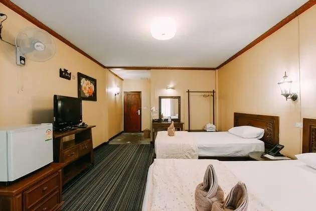 Üç Kişilik Oda