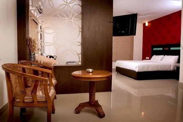 Royal Oda, 1 Yatak Odası, Sigara İçilmez, Şehir Manzaralı (A/C)