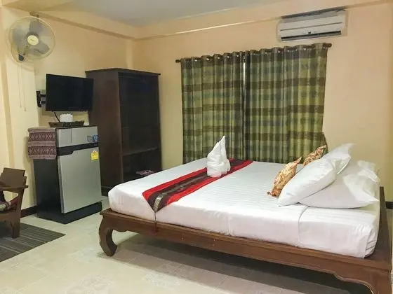 Standard Fan Room