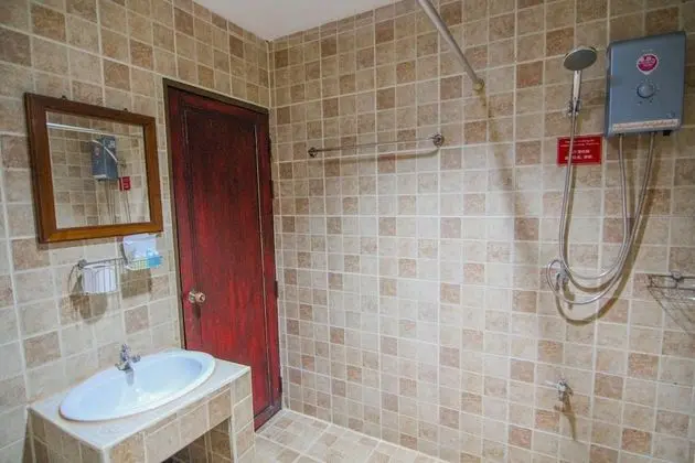 Standard Fan Room