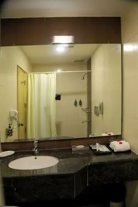 Premier Tek Büyük Yataklı Oda