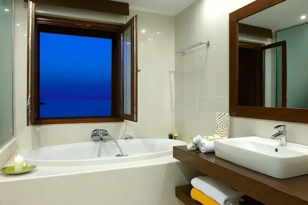 Villa, 3 Yatak Odası, Kişiye Özel Havuzlu (Anemos)