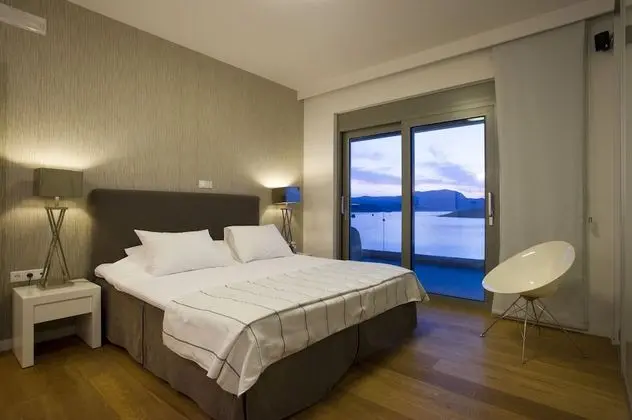 Luxury Villa, 3 Yatak Odası, Kişiye Özel Havuzlu (Almyra)