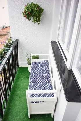 Apart Daire, Balkon