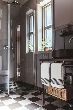 Standard Tek Büyük Yataklı Oda (Nya)