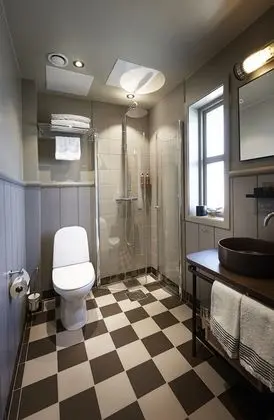 Standard Tek Büyük Yataklı Oda (Nya)