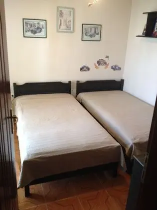 Ev, 3 Yatak Odası, Bahçe Manzaralı (1)