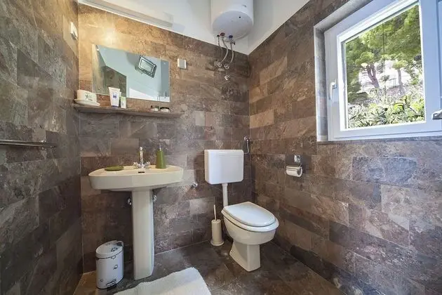 Villa, Deniz Manzaralı