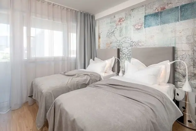 Deluxe Tek Büyük veya İki Ayrı Yataklı Oda, Balkon, Şehir Manzaralı