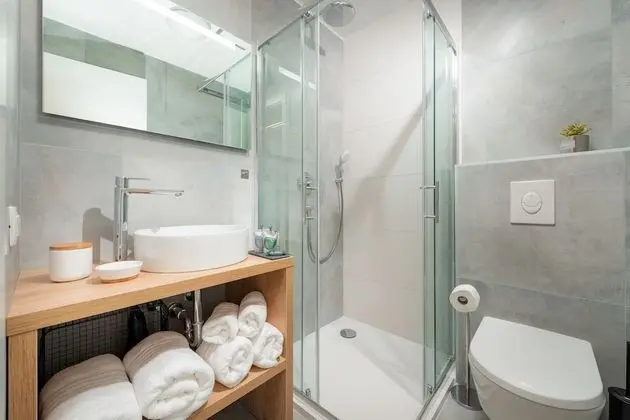 Deluxe Tek Büyük veya İki Ayrı Yataklı Oda, Balkon, Şehir Manzaralı