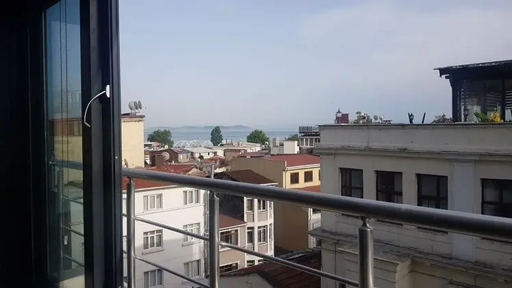 Aile Odası, Kısmi Deniz Manzaralı, Teraslı