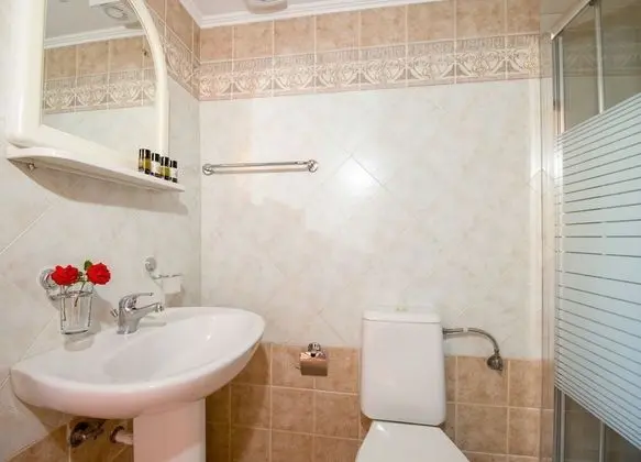 Stüdyo, Havuz Manzaralı, Bahçeli (Theano)