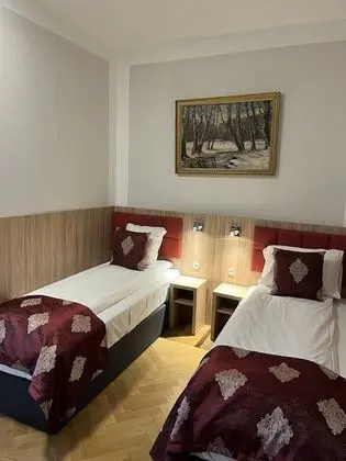 Tek Büyük veya İki Ayrı Yataklı Oda