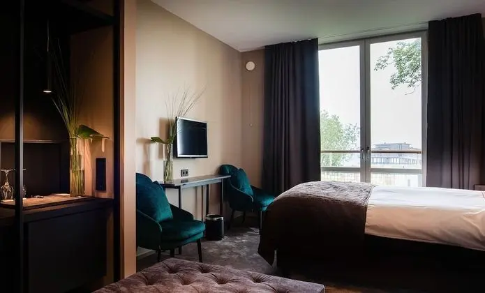 Tek Büyük Yataklı Oda, Deniz Manzaralı (Main Building)