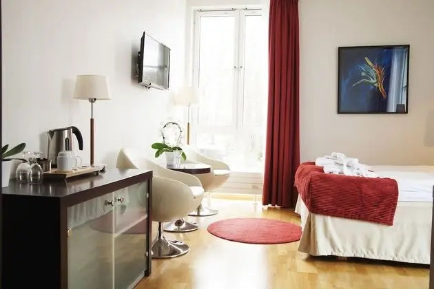 Deluxe Tek Büyük Yataklı Oda (Pool access included)