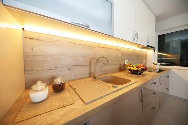 Villa (Four Bedroom Villa with Pool and Beac)