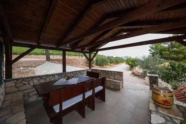 Villa (Four Bedroom Villa with Pool and Beac)