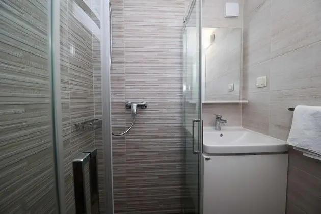 Villa (Four Bedroom Villa with Pool and Beac)