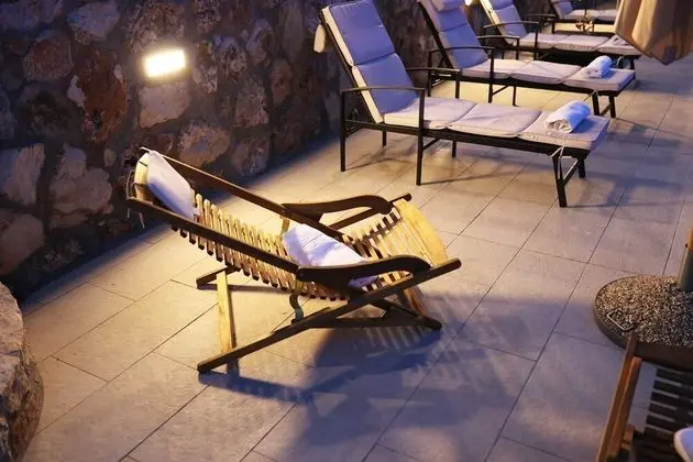 Villa (Four Bedroom Villa with Pool and Beac)