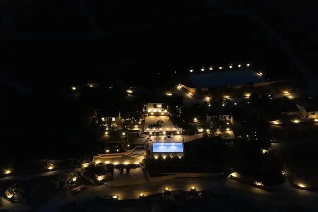 Villa (Four Bedroom Villa with Pool and Beac)