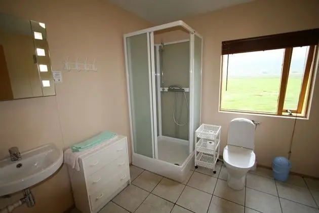 Tek Kişilik Oda, Ortak Banyo