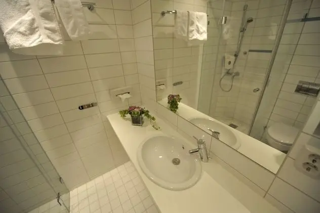 Basic İki Ayrı Yataklı Oda, Birden Çok Yatak