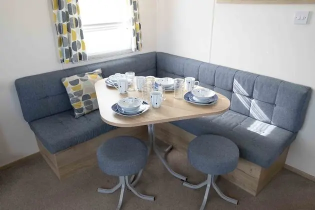 Karavan, Banyolu/Duşlu (Willenhall Lodge 8 Berth)