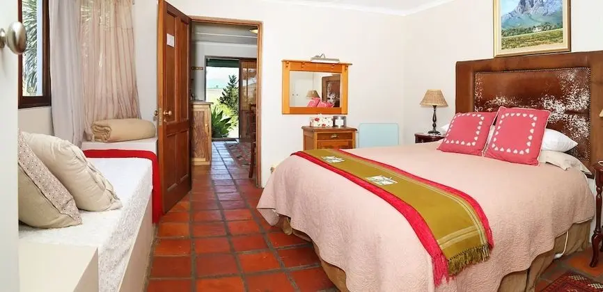 Luxury Kır Evi, 1 Yatak Odası, Dağ Manzaralı (Small cottage: Guineau Fowl)