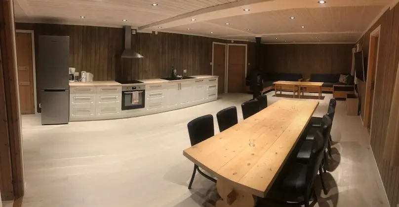 Superior Kulübe, 4 Yatak Odası