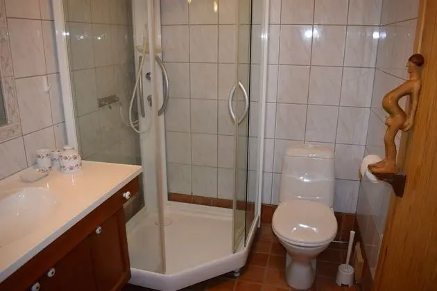 Traditional Kulübe (Liaraket 32)