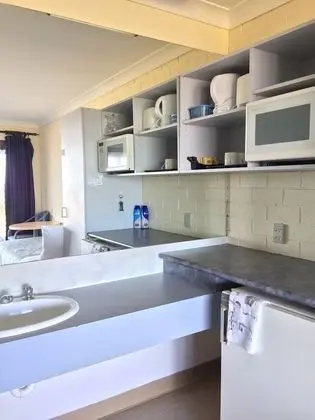 Standard İki Ayrı Yataklı Oda, 1 Yatak Odası, Sigara İçilmez, Küçük Mutfak (Ocean View Twin room)