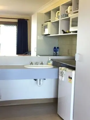 Standard Tek Büyük Yataklı Oda, 1 Yatak Odası, Sigara İçilmez, Küçük Mutfak (Ocean View Double Room)