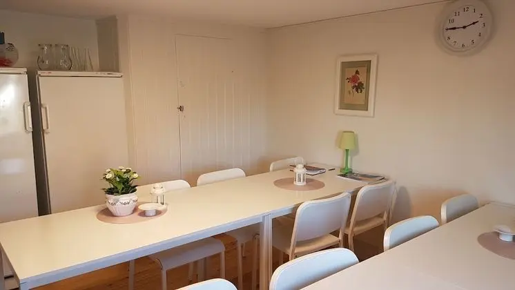 Dört Kişilik Oda, Ortak Banyo