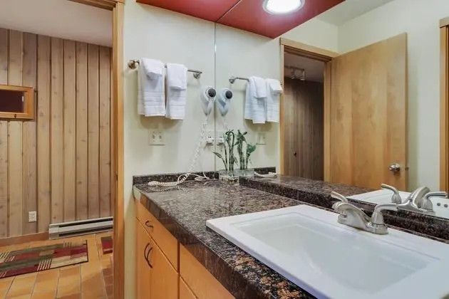 Daire, 1 Büyük (Queen) Boy Yatak ve Çekyat (Ski House 161)