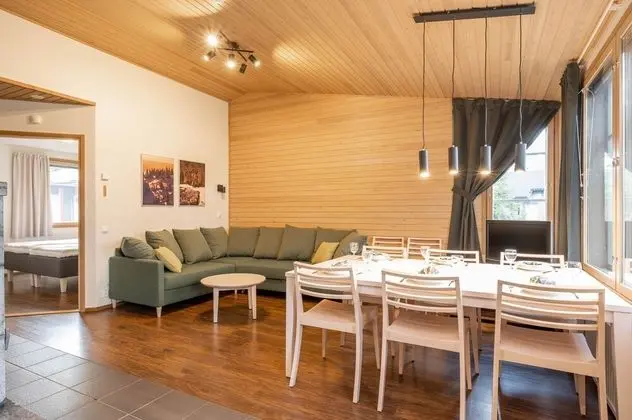 Mastonaitio80, Sauna