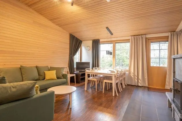 Mastonaitio80, Sauna