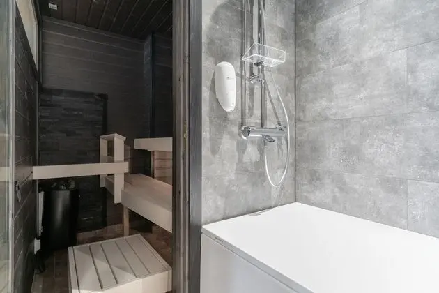 PyhäLinna 33 Family, Sauna