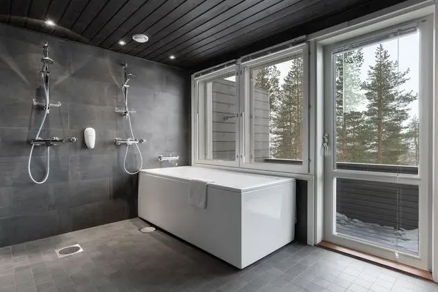 PyhäLinna 93, Sauna