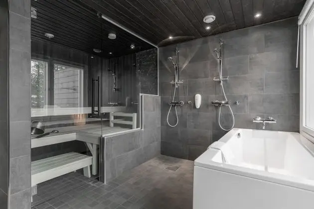 PyhäLinna 93, Sauna